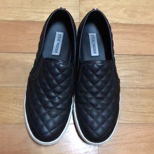 Gently used Steve Madden quilted slip-ons size 10